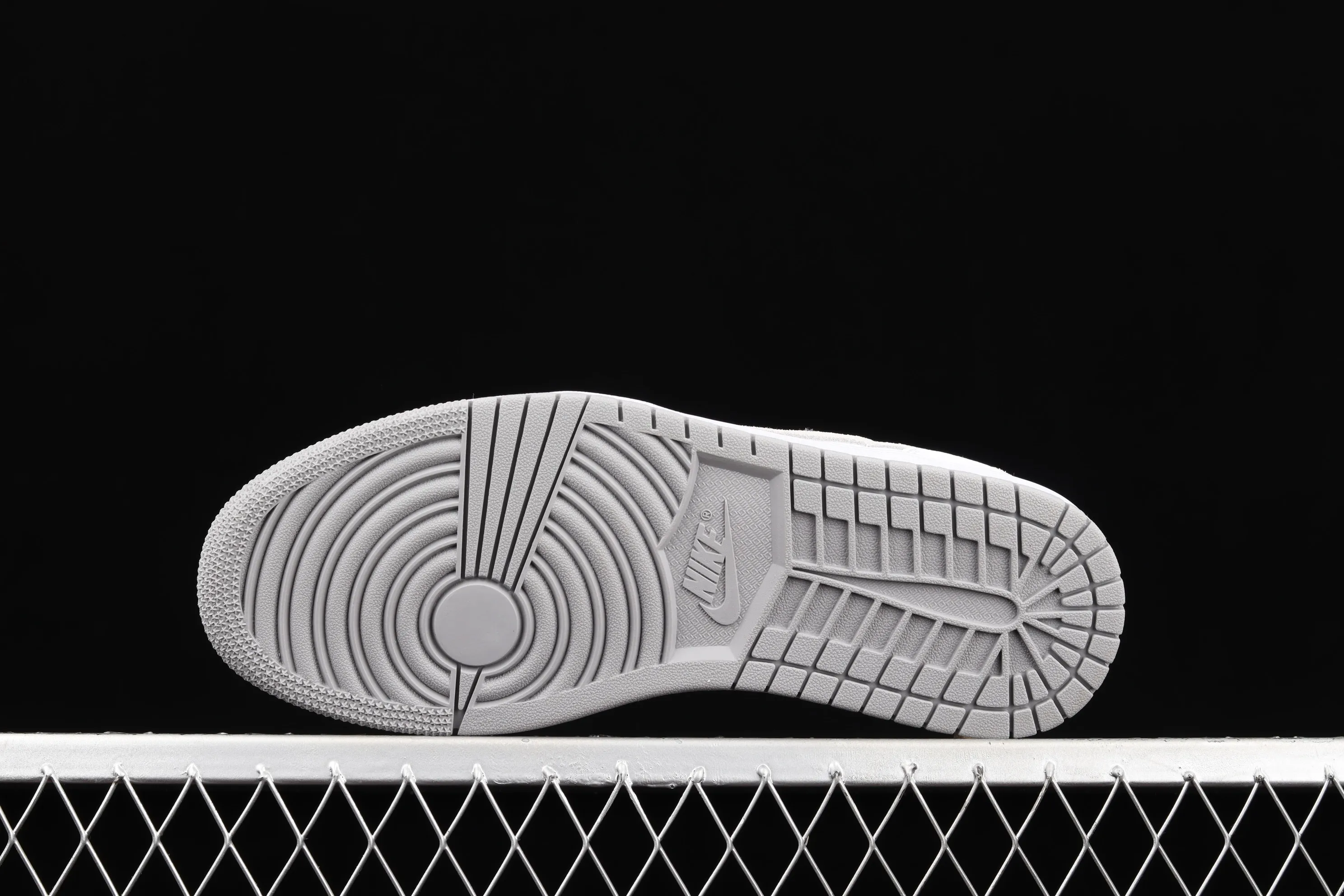 All categories Air Jordan Jordan series basketball shoes Air Jordan 1 Low Air Jordan 1 Low OG AJ1 Joe 1 white and gray color low-top basketball shoes CZ0858-100